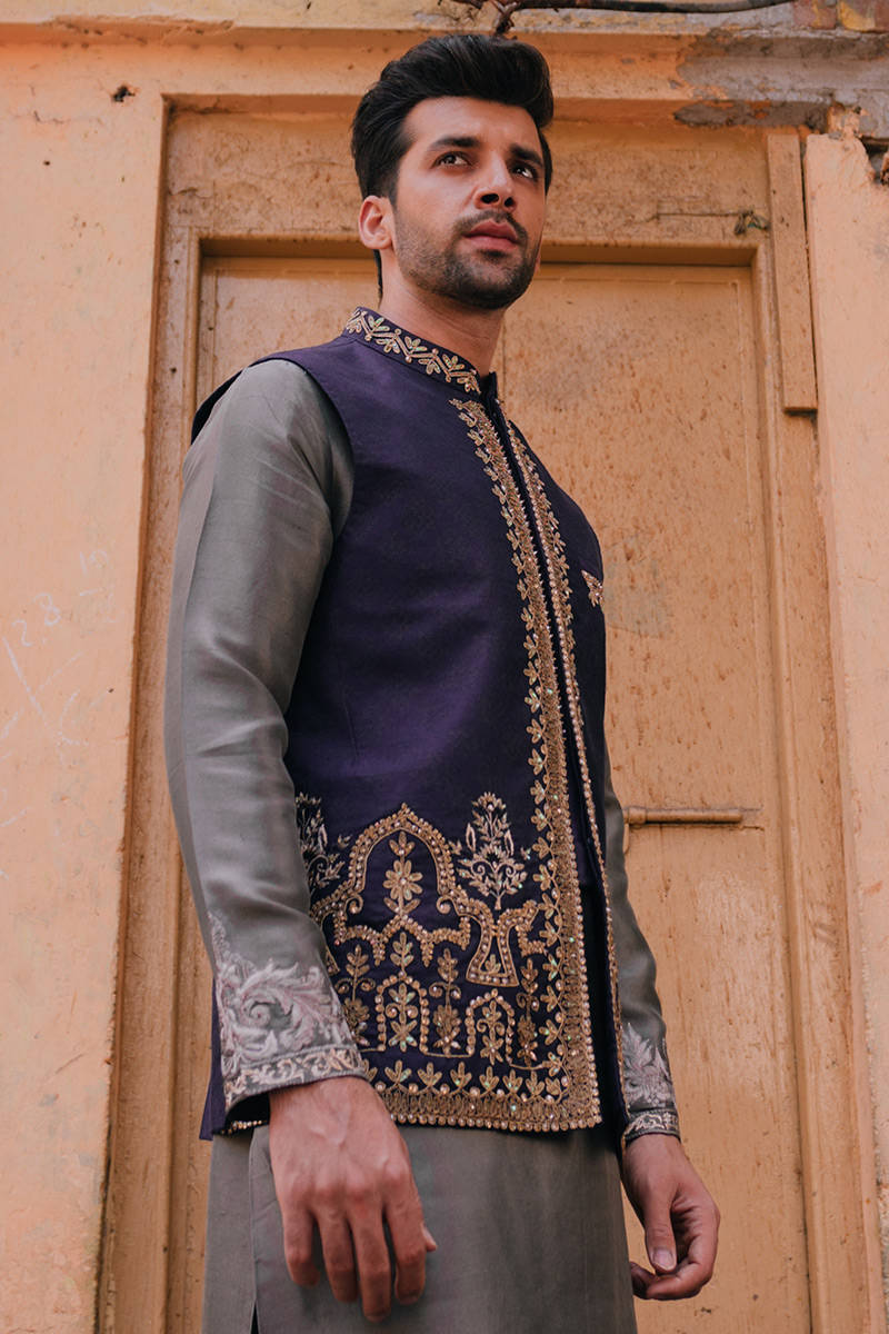 Picture of Basim Blue