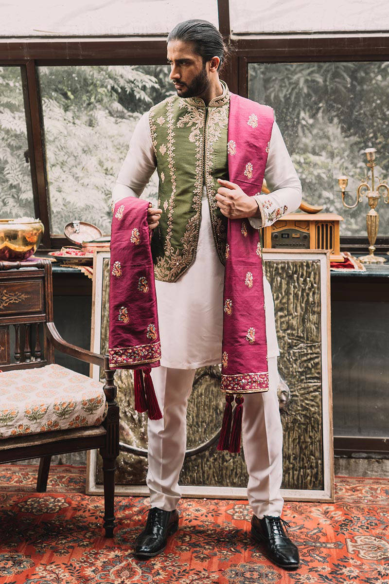 Picture of Naamdar Rust