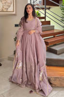 Picture of Saba Saleem